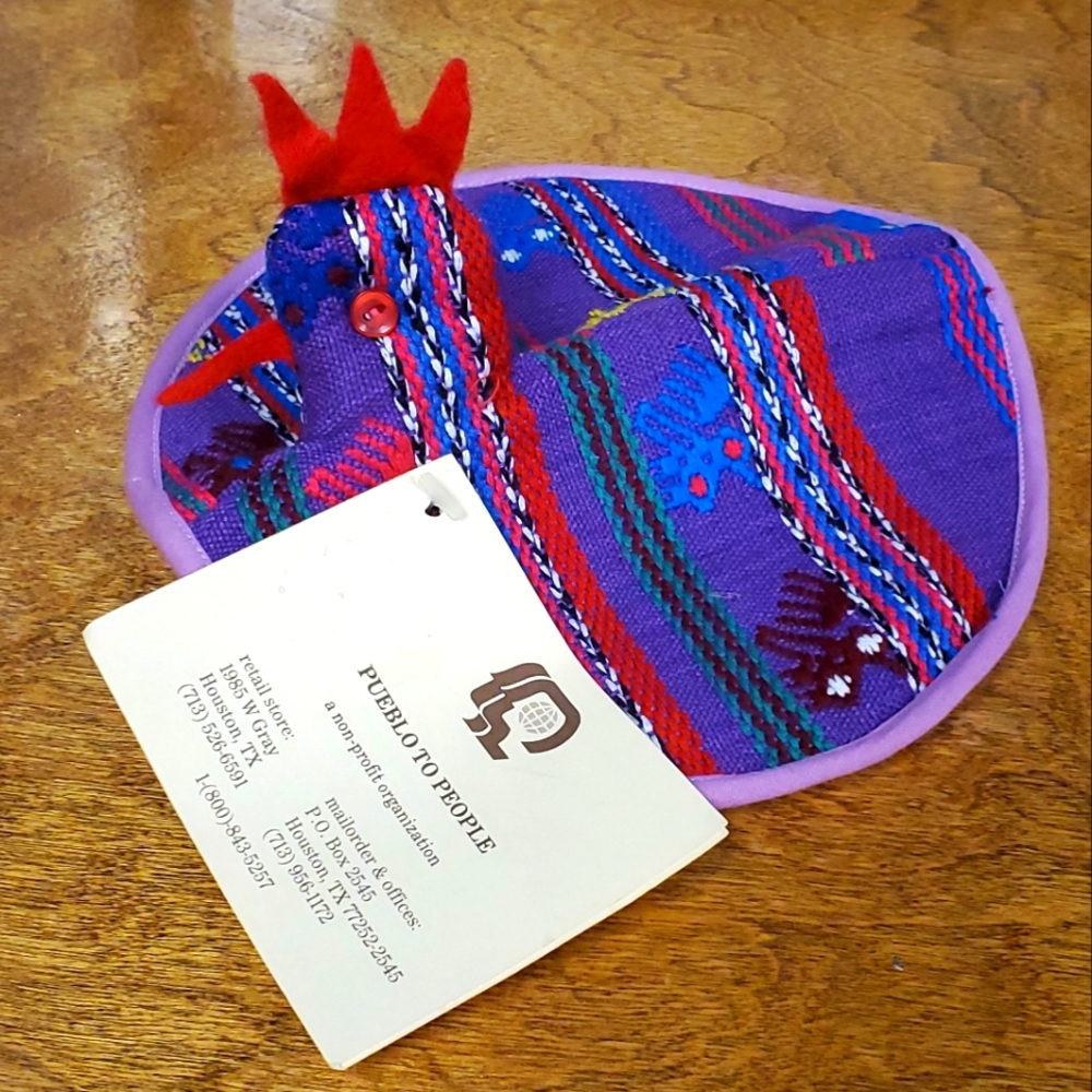 New NATIVE PUEBLO GUATEMALA  Handmade Tea Holder Hot Pot